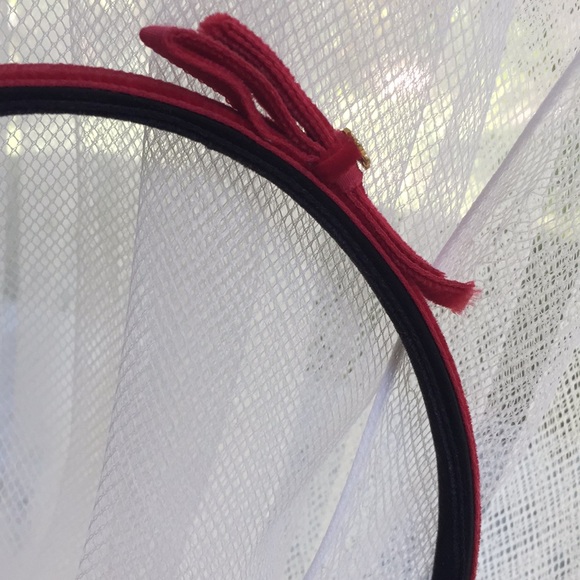 Authentic Nina Ricci beautiful red velvet headband - Picture 7 of 8